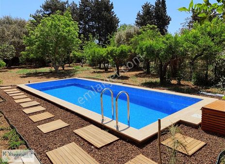 Bodrum Bitez'de Mandalina Bahçesinde 5+2 Özel Havuzlu Villa