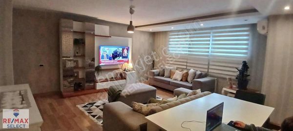 İncirli Konaklarında Satılık 2+1 Bahçe Katı Daire