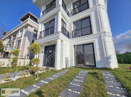 Deniz Manzaralı Şehrin İçinde Fırsat Villa