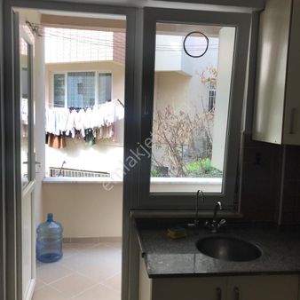 Orta Camii Mevkinde 3+1 Ferah Daire Balkonlu