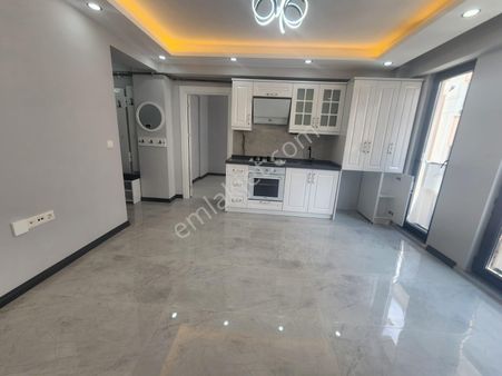 Anadolu Üni. Yürüme Mesafesinde❌masrafsız❌kombi Ankastre Takılı 1 Ve 3. Kat Seçenekli (136)