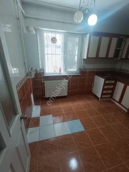 20 Yıllık Binada 2+1 Yüksek Giriş