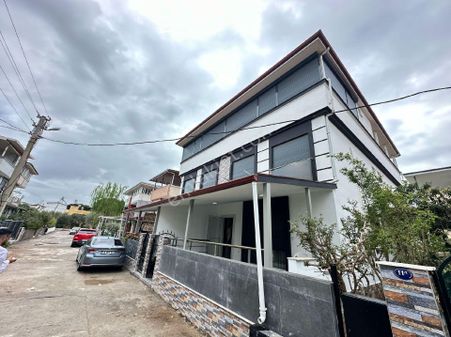 İzmir Seferihisar Ürkmez Doğanbeyede Satılık 4 +1 Yzlık Villa Ful Eşyalı