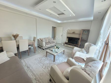 Delux'den Muratlı Caddesinde Full Eşyalı Manzaralı 3+1 Daire