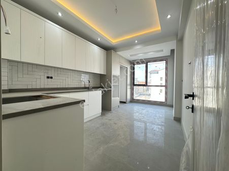 Cinkaya Sağlık Ocağı Altı 3+1 Ebeveyn Banyo 170m2 Geniş Daireler