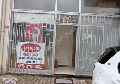 Yalı Mahallesi Sahilde Deprem Yönetmelikli Binada Yüksek Tavanlı Depolu Dükkan