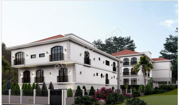 Kuşadası Merkezde Projeden Yatay Mimari Bahçeli Loft Daire