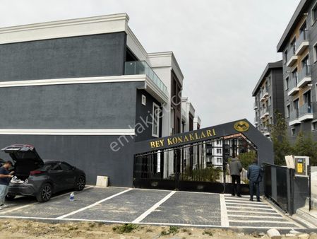 Silivri Merkezde Satılık 5+2 Bahçeli Tripleks Villa