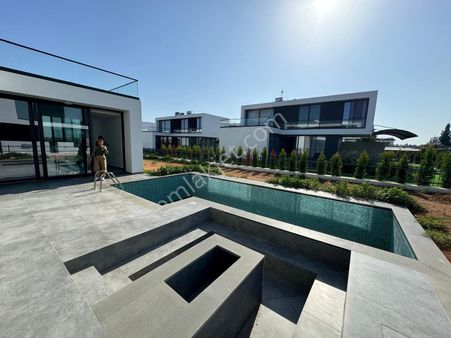 Gazimağusa Tuzla Bölgesinde 3+1 Özel Havuzlu Villa