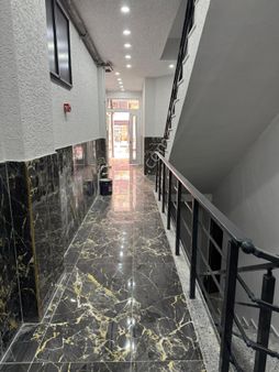 Çarşı Merkezi Kuyumcular Caddesinde Satılık 2+1 Arakat Daire