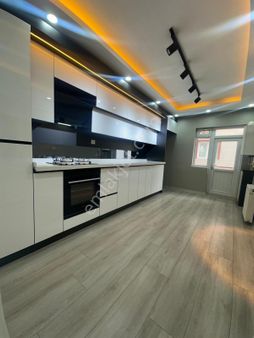 Aslan Emlak'tan Asansörlü Full Yapılı Satılık Daire