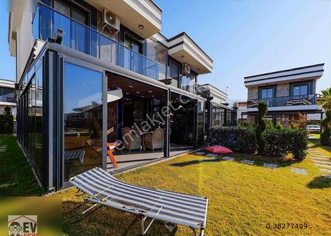 Kuşadası'nda Denize Yakın 3+1 Yazlık