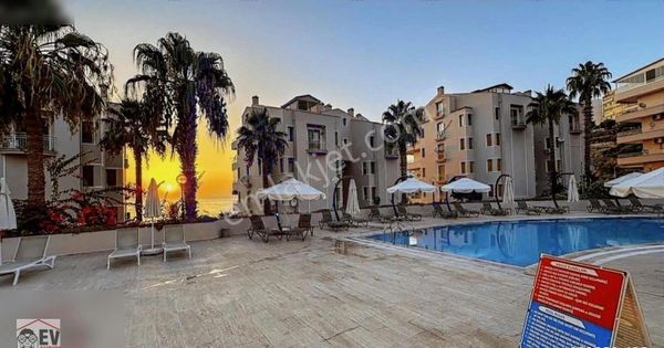 Kuşadası Marinada Akyar Konaklarında Full Manzara 2+1 Çatıdublex