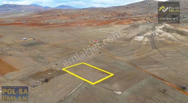 Korkuteli Beğiş Köyü Satılık 2.384m2 Tarla Resmi Yolu Var