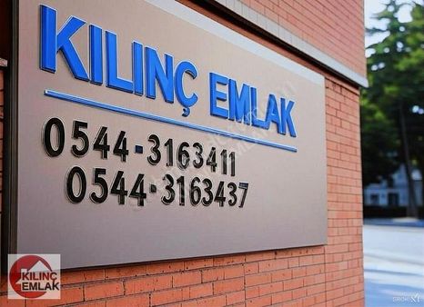 Evren Sanayi Sitesinde Cadde Üstü Satılık İşyeri