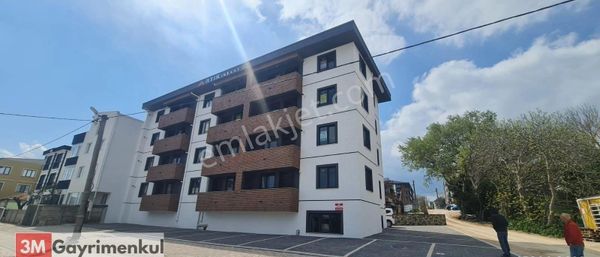 Yeni Mahallede Kiralık Sıfır Yerden Isıtmalı Lüx 1+1 Daire