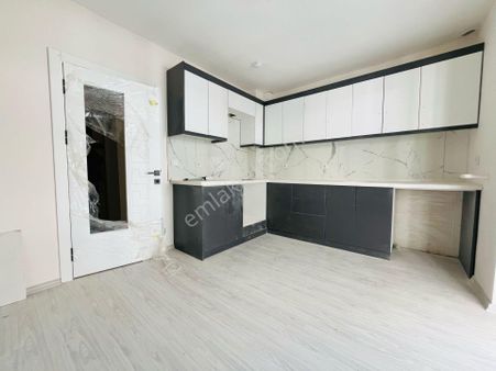 Fahrikorutürk'de Site İçerisinde Full Yapılı 3+1 Satılık Daire !!!