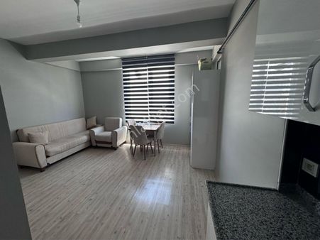 Üniversite Civ.arakatta 2. Katta Komple Eşyalı 1+1 Balkonlu