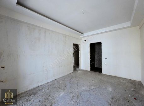 Cm Emlak Merkez Bor Yolu İçi Full Yapılı Arakat Sıfır 3+1 Daire