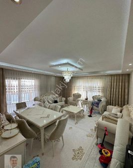 Van İpekyolu Alipaşa Mahalesi'nden İlhami Çakırtaş Emlak A.ş'den Alipaşa'da Site İçi 3+1 Daire