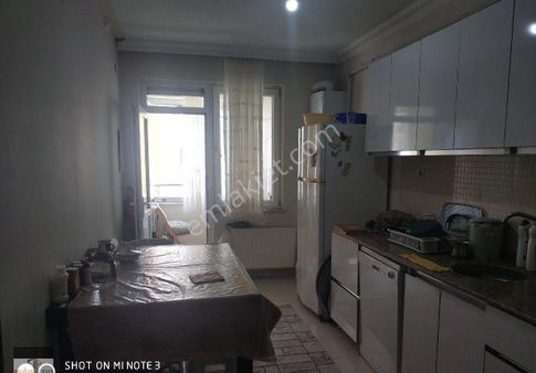 Kumlubel Mahallesinde Satılık 3+1 Asansörlü Balkonlu Güney Cephe