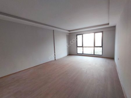 Bursa Nilüfer Cumhuriyet Mahallesinde Sıte Içınde Açık Yüzme Havuzlu 3+1 Kombili Satılık Daire