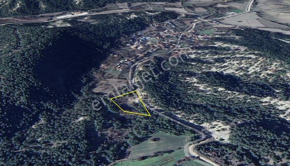 Mudurnu Dedeler Köyünde Yatırımlık Fırsat Yol Kenarı Tarla