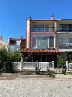 Bergama Yuvam Sitesinde Jeotermalli Lüks Tripleks