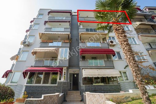 C21 Cius; Yapıkent Sitesi'nde Deniz Önü, Havuzlu Ve Plajlı Daire