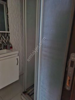Akşenden Fatih Kocamustafapaşa Karakulak Sokak 1.kat 80m² Köşe Satılık Daire