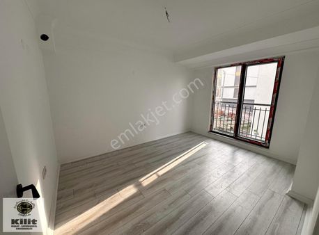 Bandırma Yeni Mahalle'de 1+1 Ayrı Mutfaklı Satılık Daire