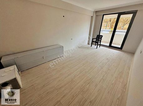 Bandırma Yeni Mahalle'de 2+1 Ayrı Mutfaklı Satılık Daire