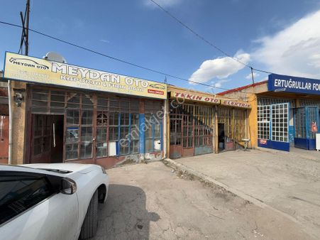 Yzg Den Küçük Sanayide Satılık Geniş Dükkan