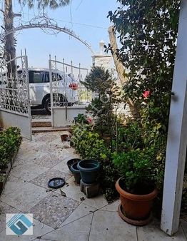 Beykent Merkeze Yakın Fourleks Bakımlı Manzaralı Villa