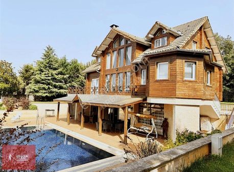 Gebze Cumaköyde 3500m² Bahçe İçerisinde Kiralık Müstakil Villa