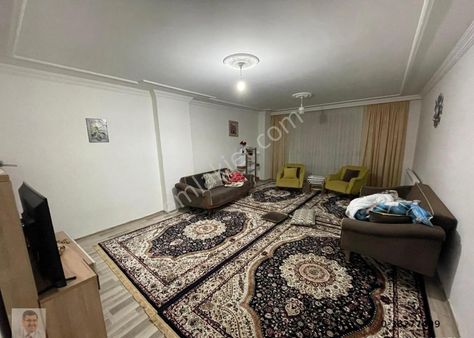 Van İpekyolu Alipaşa Mahalesi'nde İlhami Çakırtaş Emlak A.ş'den 3+1 Geniş Satılık Daire