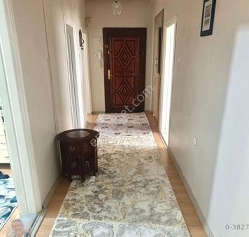 Van İpekyolu Şerefiye Mahallesinde Satılık 3+1 Daire