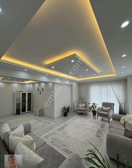 Eminpaşa Mahallesinde Lüks 5+1 Dublex Daire(açıklamayı Okuyunuz)