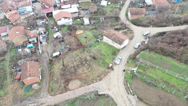 Şifalı Oylat Yolu Üzerinde Gündüzlü Mh.sinde İmarlı Arsa Yol+su+elektrik
