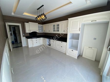 Amazon'dan Kuzey Çevre Yolunda Lüks Satlık 4+1 Fırsat Daireler!!