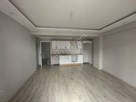 Dalaman Altıntas'ta Üniversite Yakınında, Asansörlü Bina'da 2+1 Daire Satılık