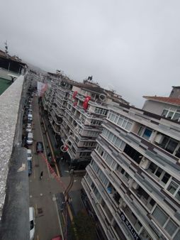 Samsun Çiftlik Caddesi'ne Cephe Masrafsız Teras Kat Daire