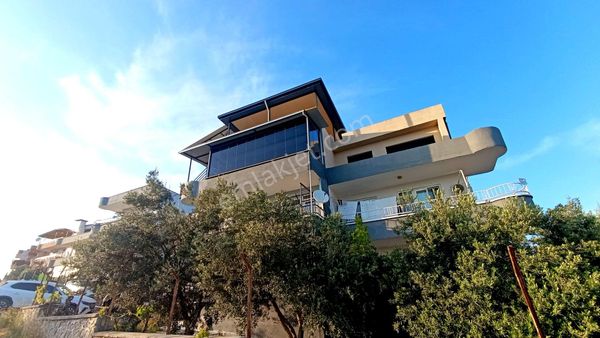 Remax Toros'tan Buluklu'da Triplex Villa