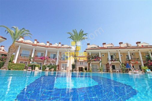 Arwen Emlak 3+1 Ortak Havuzlu Triplex Daire Satılık!!