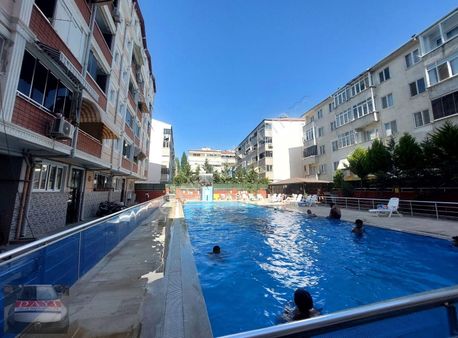 Yüzme Havuzlu Sitede Kombili Asansörlü Dublex