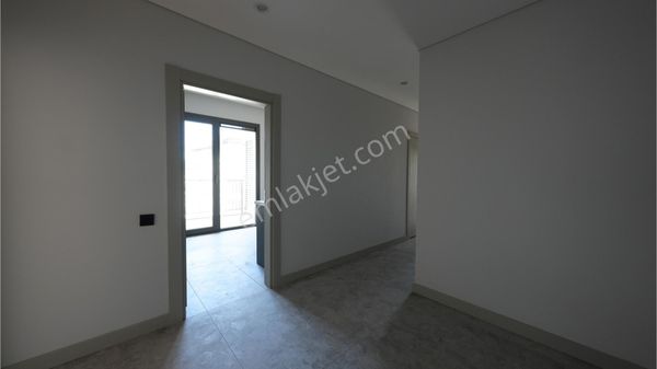 Emlak Konut Çınarköy 3+1 Ara Kat Güncel Kiralık Daire