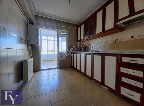 Malazgirtte 3+1 2008 Yapım Bağımsız Park Cepheli Satılık Daire