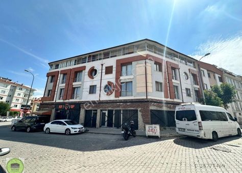Buewo'dan Büyükdere Mh. Mehmet Osman Cd. 50m² Ara Kat Satılık 1+1 Daire