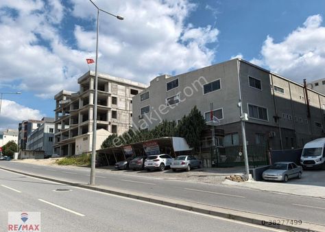 Buca Osb Begos Cadde Üzeri Kiralık 3500 M² Fabrika