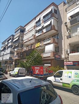 Bostanlı Merkezde Kurumsal Kiracili